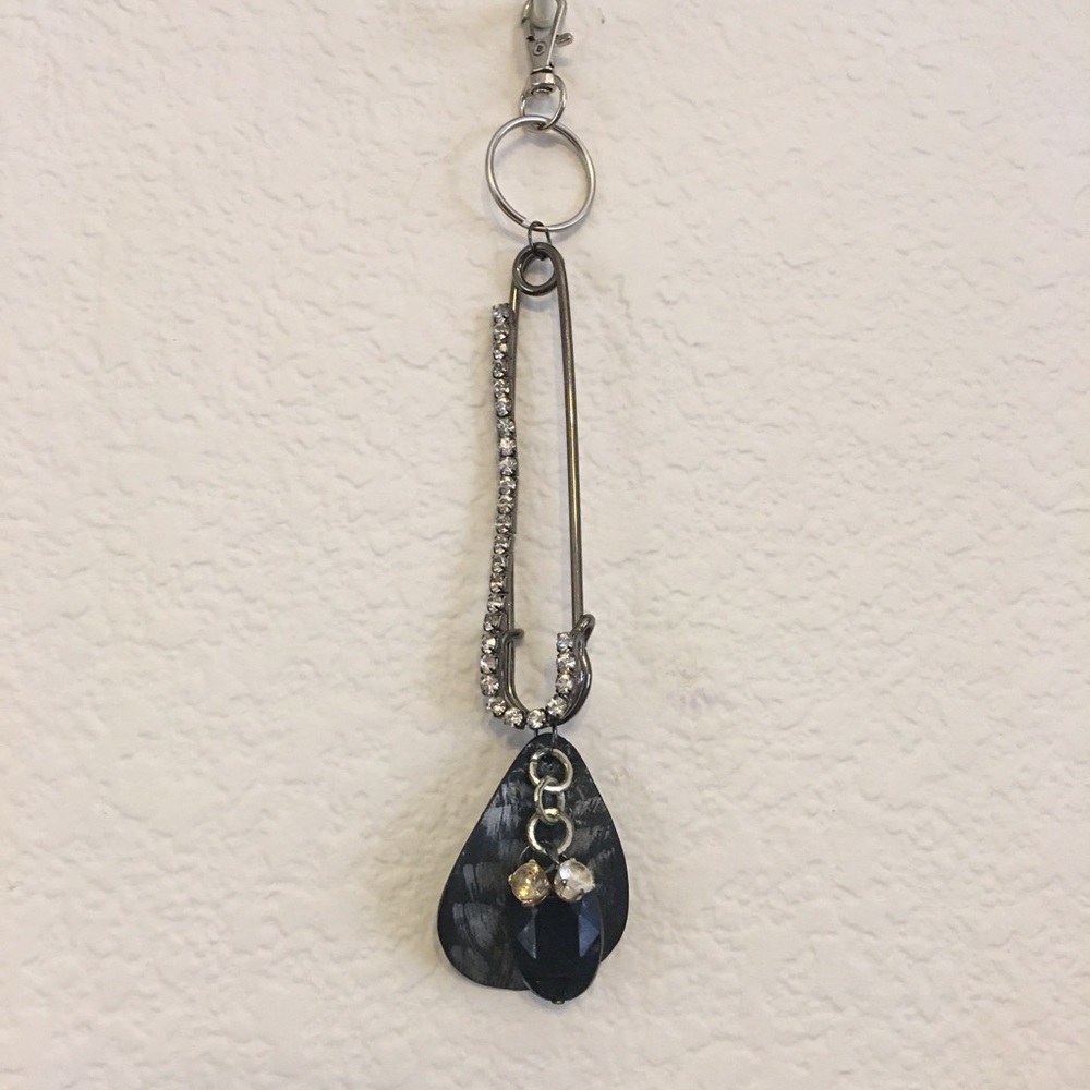 Vintage repurpose salvaged estate gem keychain